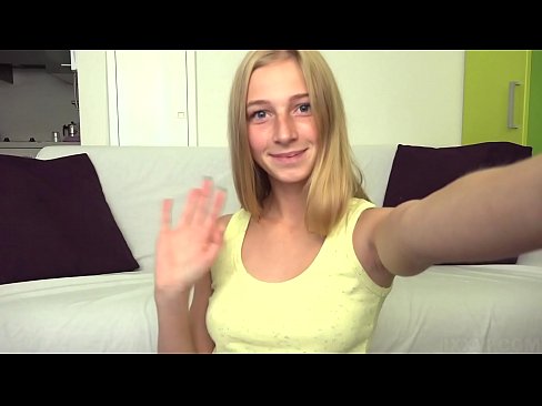 ❤️ Når jeg kjeder meg onanerer jeg dovent den rosa fitten min ❤ Sludder hos oss ❌️❤